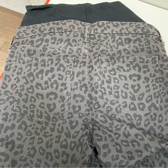 NWT Gap Maternity Leopard Full-Panel Jeans - Picture 9 of 12
